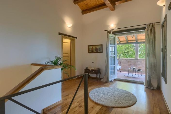 Image No.24-3 Bed Property for sale