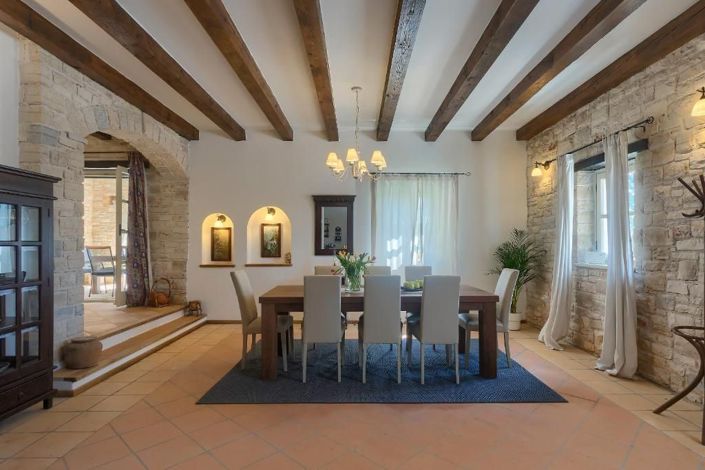 Image No.7-3 Bed Property for sale