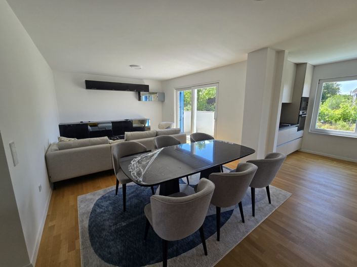 Image No.4-Propriété de 4 chambres à vendre à Dobrinj