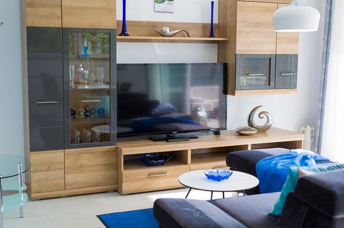 Image No.19-8 Bed Property for sale