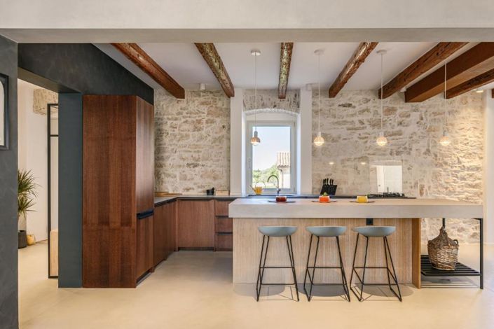 Image No.13-4 Bed Property for sale