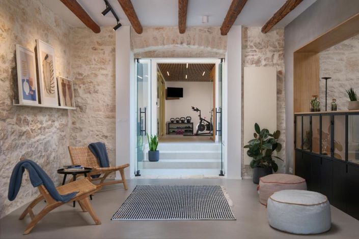 Image No.6-4 Bed Property for sale