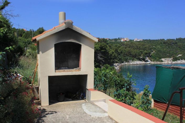 Image No.7-8 Bed Property for sale