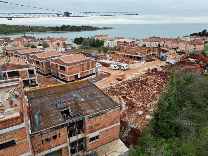 Image No.22-3 Bed Property for sale