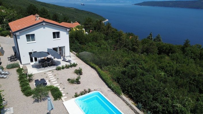 Image No.2-2 Bed Property for sale