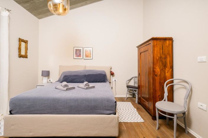 Image No.18-3 Bed Property for sale