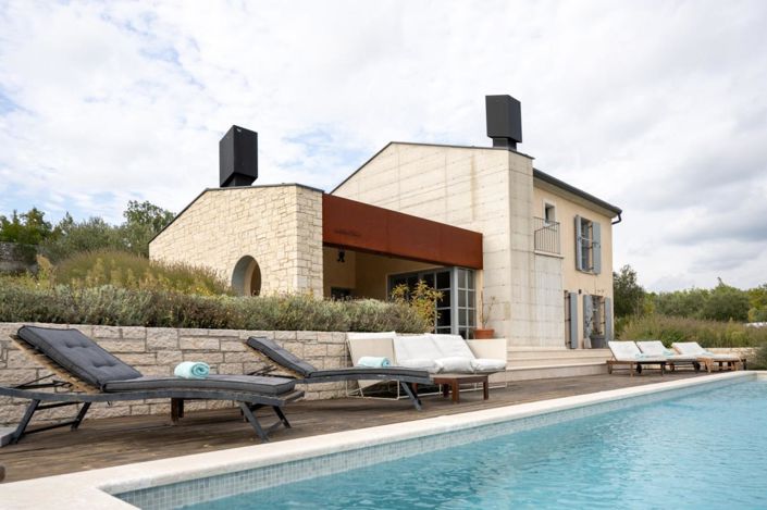 Image No.24-3 Bed Property for sale