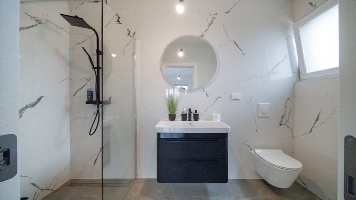 Image No.21-4 Bed Property for sale