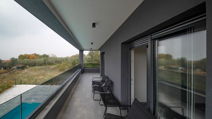 Image No.7-4 Bed Property for sale