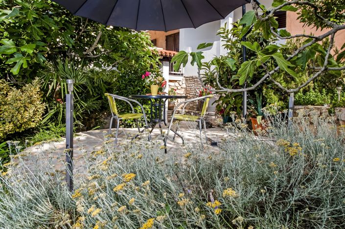 Image No.2-7 Bed Property for sale