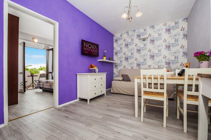 Image No.24-7 Bed Property for sale