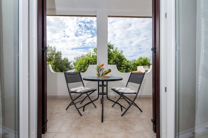 Image No.6-7 Bed Property for sale