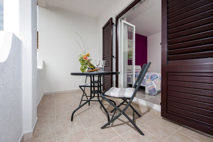 Image No.8-7 Bed Property for sale