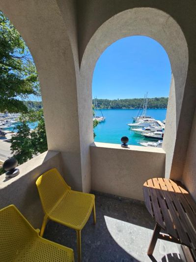 Image No.6-23 Bed Property for sale