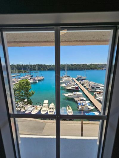 Image No.8-23 Bed Property for sale