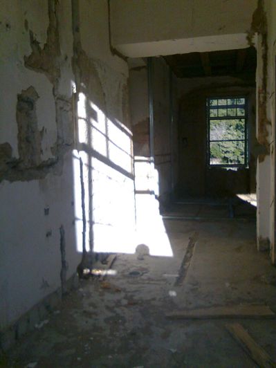 Image No.4-17 Bed Property for sale