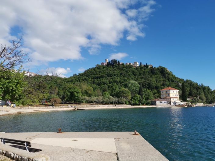 Image No.6-17 Bed Property for sale