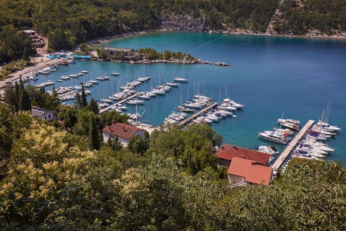 Image No.6-Propriété de 8 chambres à vendre à Omišalj