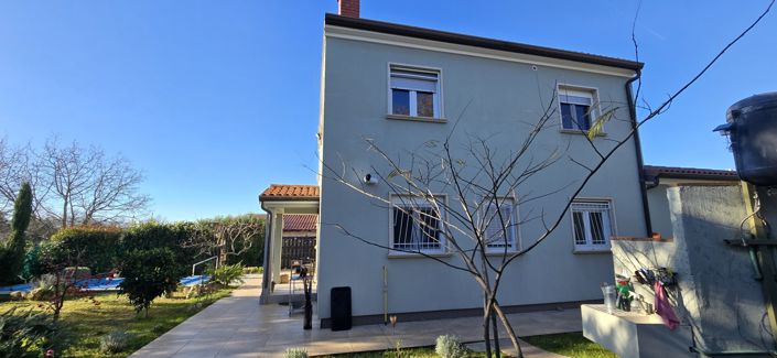 Image No.2-Propriété de 4 chambres à vendre à Umag