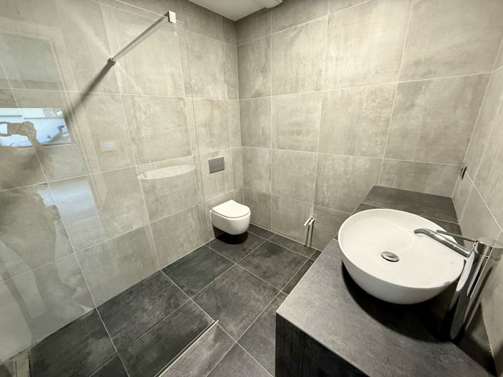 Image No.11-4 Bed Property for sale