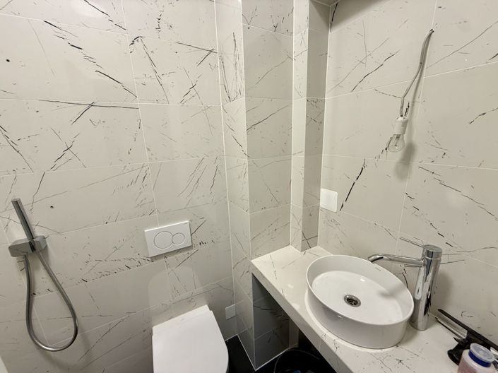 Image No.13-4 Bed Property for sale