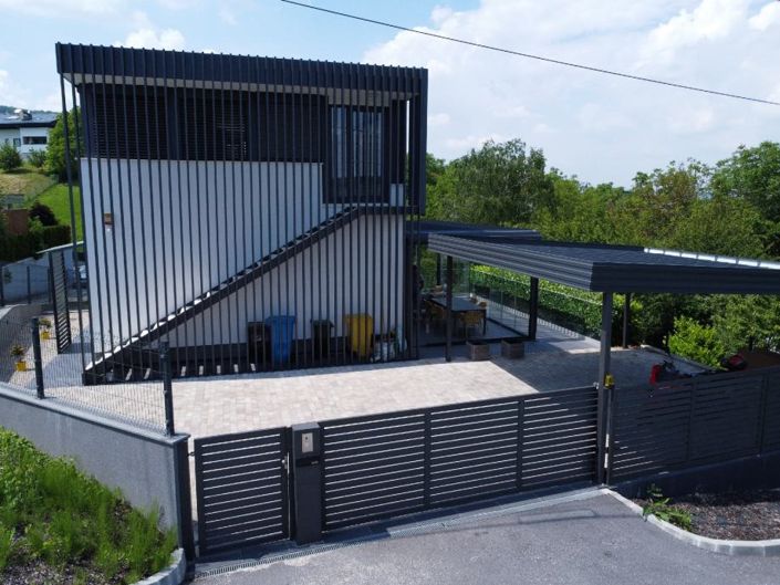 Image No.3-3 Bed Property for sale