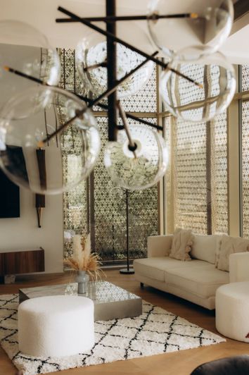 Image No.9-6 Bed Property for sale