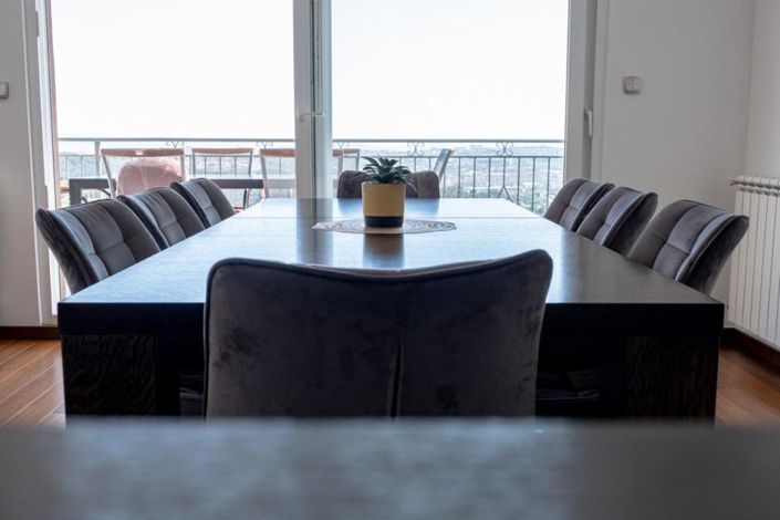 Image No.23-4 Bed Property for sale