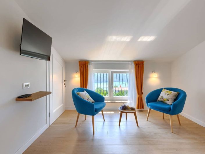 Image No.14-3 Bed Property for sale