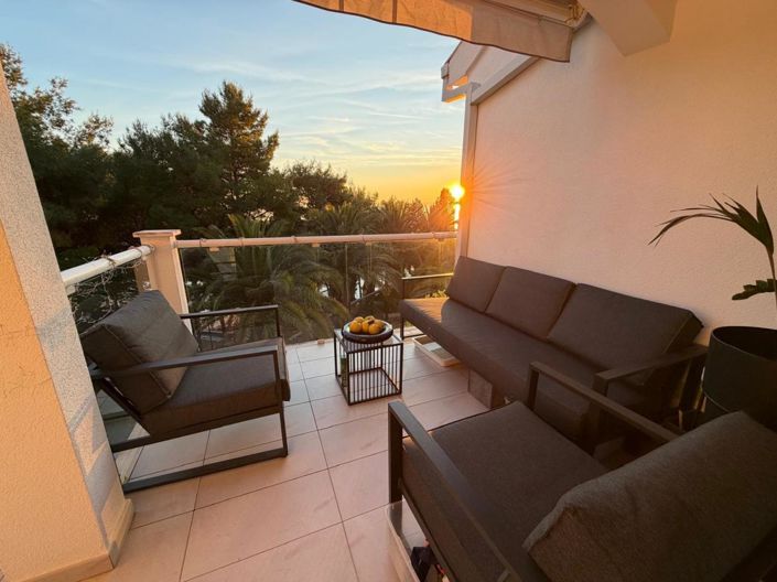 Image No.9-11 Bed Property for sale