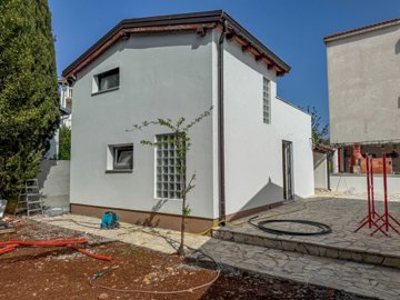 150554-570089