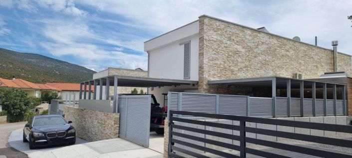 Image No.18-3 Bed Property for sale