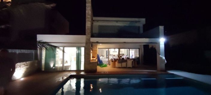 Image No.25-3 Bed Property for sale