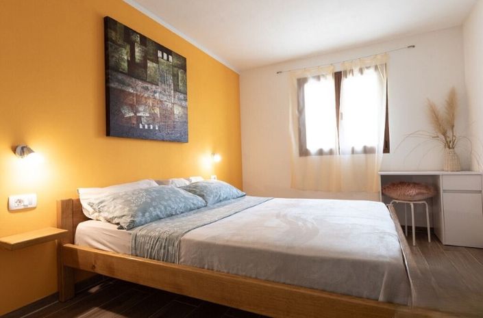 Image No.14-3 Bed Property for sale