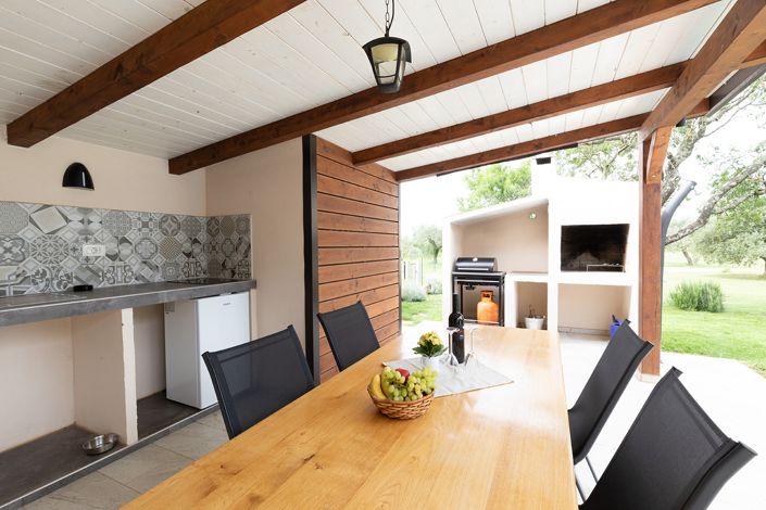 Image No.22-3 Bed Property for sale