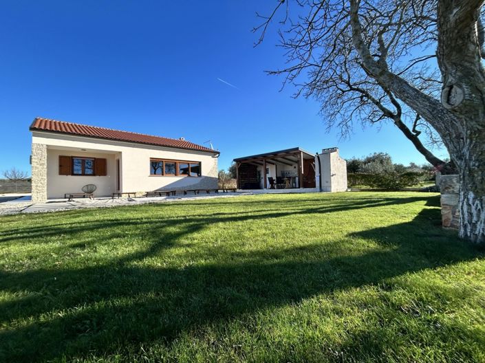 Image No.4-3 Bed Property for sale