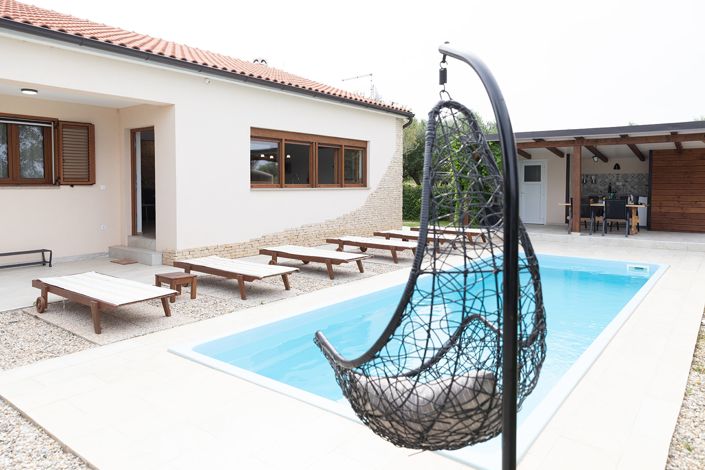 Image No.5-3 Bed Property for sale