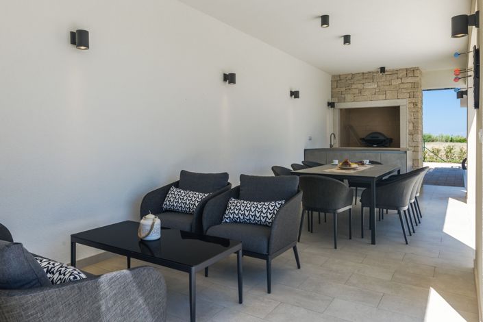 Image No.21-4 Bed Property for sale