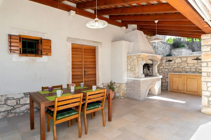 Image No.8-Propriété de 3 chambres à vendre à Labin