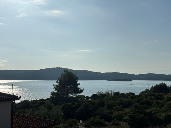 Image No.22-4 Bed Property for sale