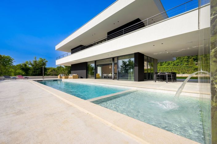 Image No.2-Propriété de 3 chambres à vendre à Grožnjan