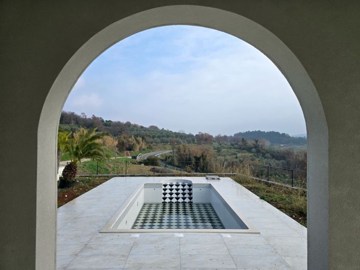 Image No.10-3 Bed Property for sale