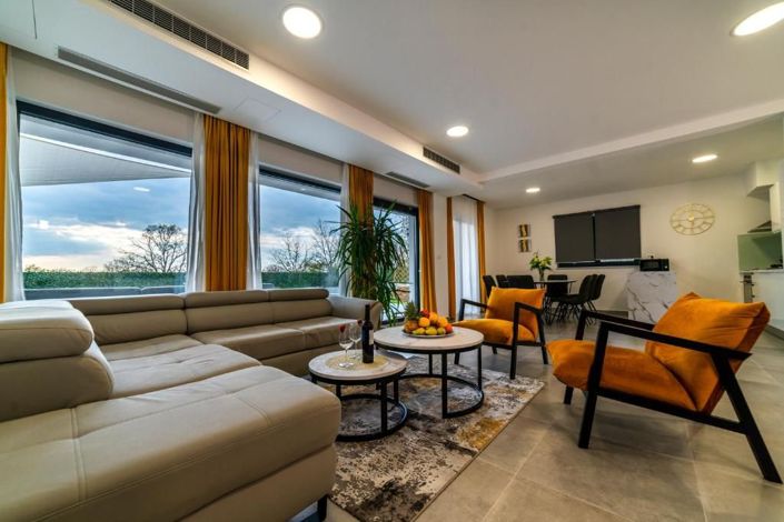 Image No.11-Propriété de 4 chambres à vendre à Porec