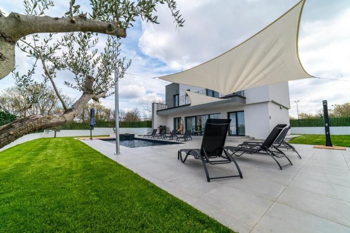 Image No.8-Propriété de 4 chambres à vendre à Porec