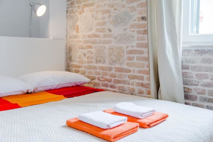 Image No.14-5 Bed Property for sale