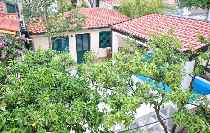 Image No.5-5 Bed Property for sale