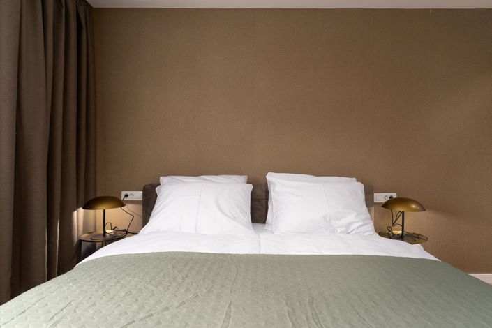 Image No.25-9 Bed Property for sale