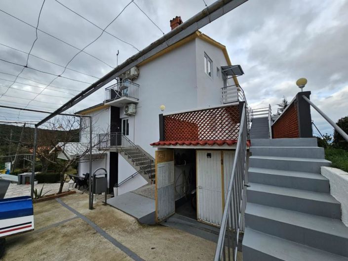 Image No.3-Propriété de 6 chambres à vendre à Croatie