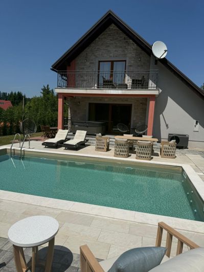 Image No.2-Propriété de 2 chambres à vendre à Lokve