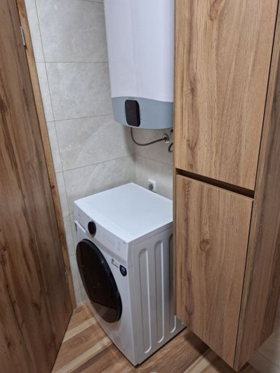 Image No.21-7 Bed Property for sale